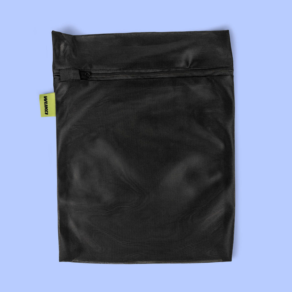 Wash bag included in the WUKA Lunafly Tie-Back period swim kit